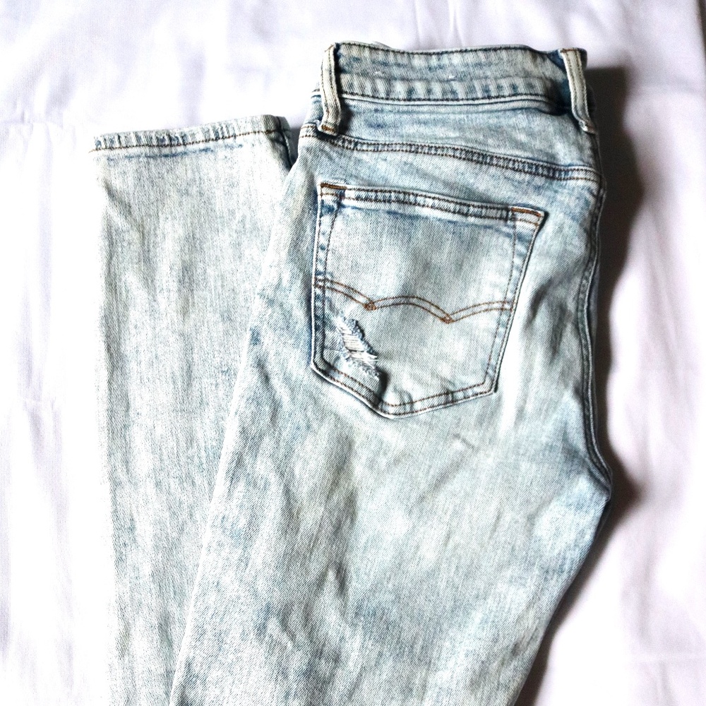 American Eagle Light Washed Slim Jeans Men's size 29 x 32